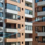 Fachadas de imóveis residenciais brasileiros em portais de recomendação similar