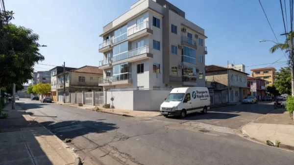 Parceria imobiliária com empresa de mudanças em rua residencial brasileira